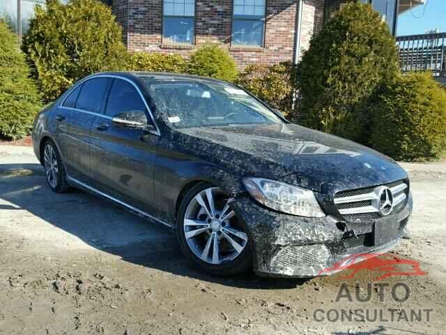 MERCEDES-BENZ C300 2015 - 55SWF4KB5FU001605