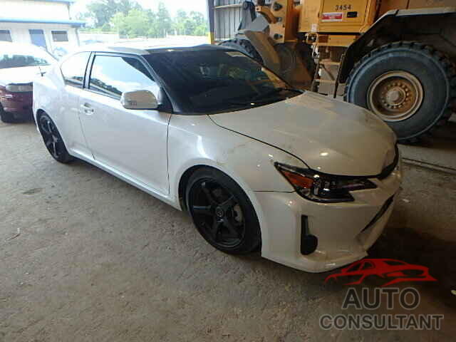 TOYOTA SCION 2015 - JTKJF5C70F3093756