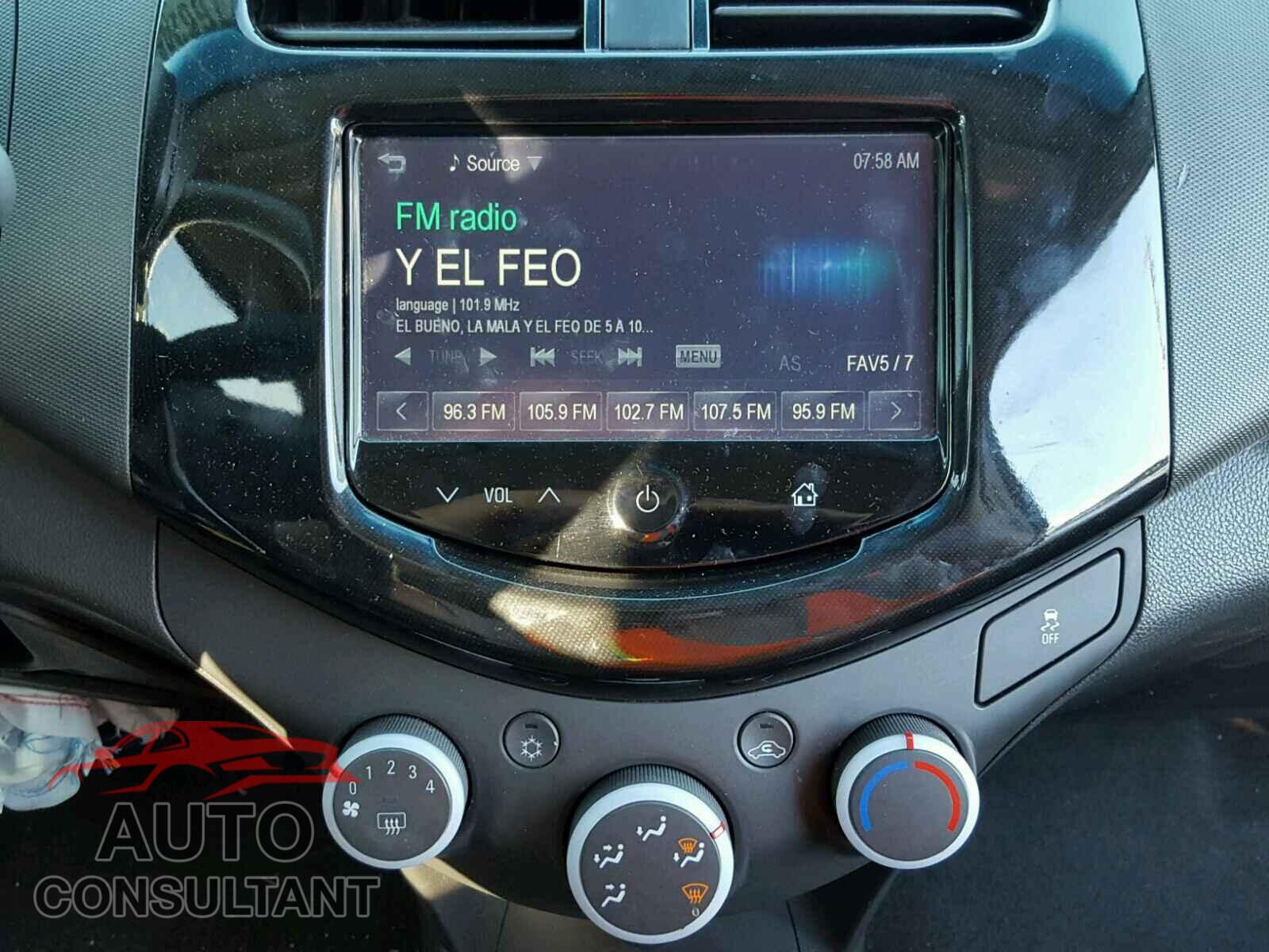 CHEVROLET SPARK 2015 - KL8CD6S90FC719247