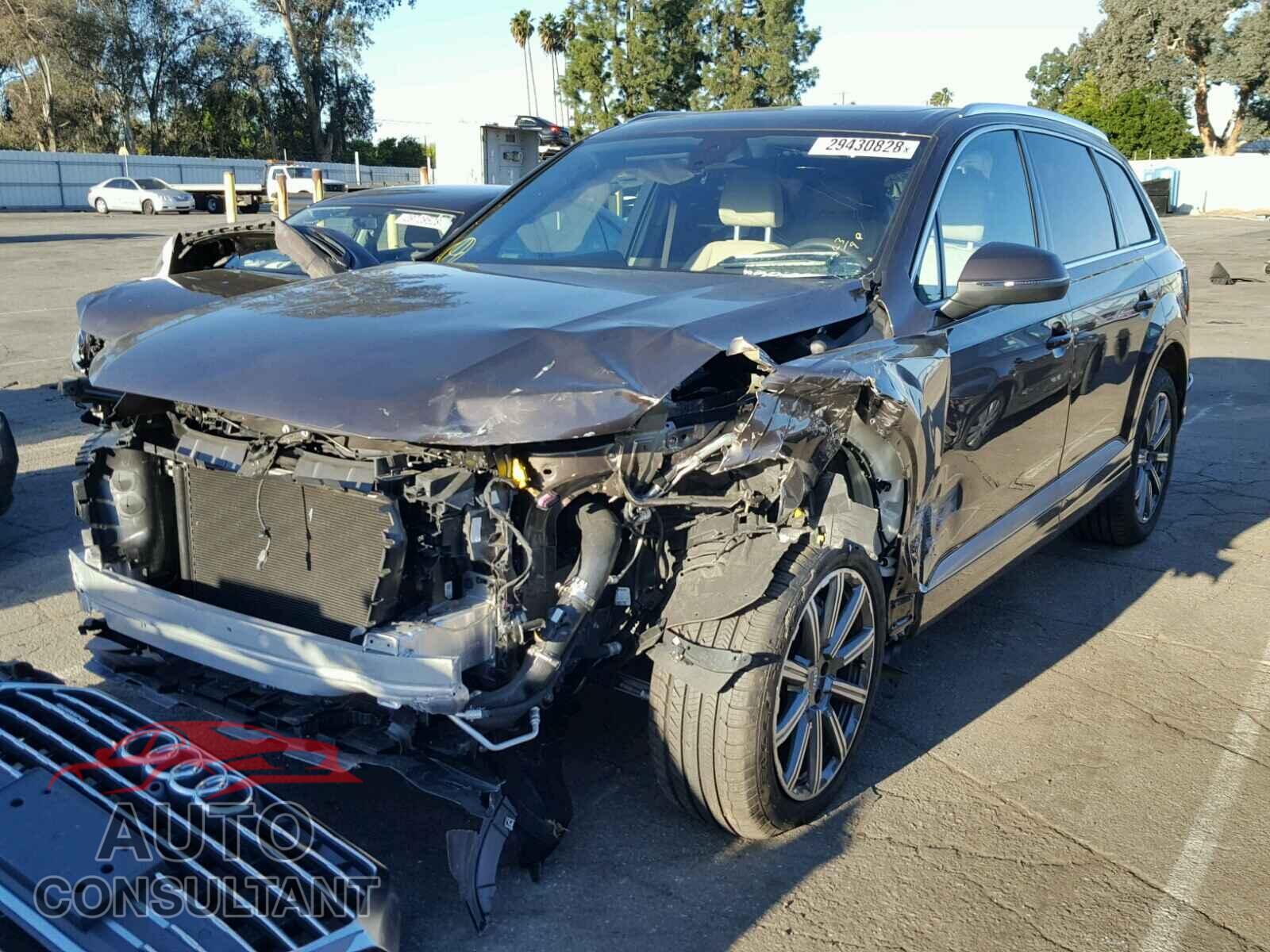 AUDI Q7 2017 - WA1LHAF76HD042249