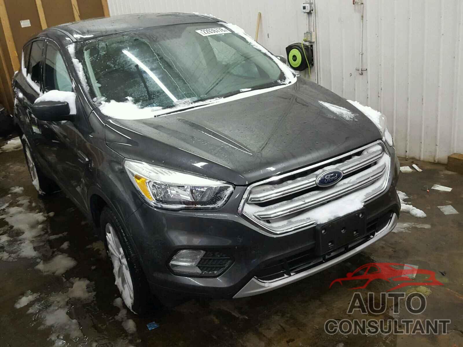 FORD ESCAPE 2017 - 1FMCU9GD8HUE36318