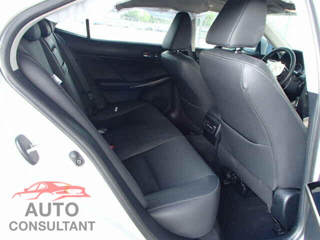 LEXUS IS250 2015 - JTHBF1D27F5070100