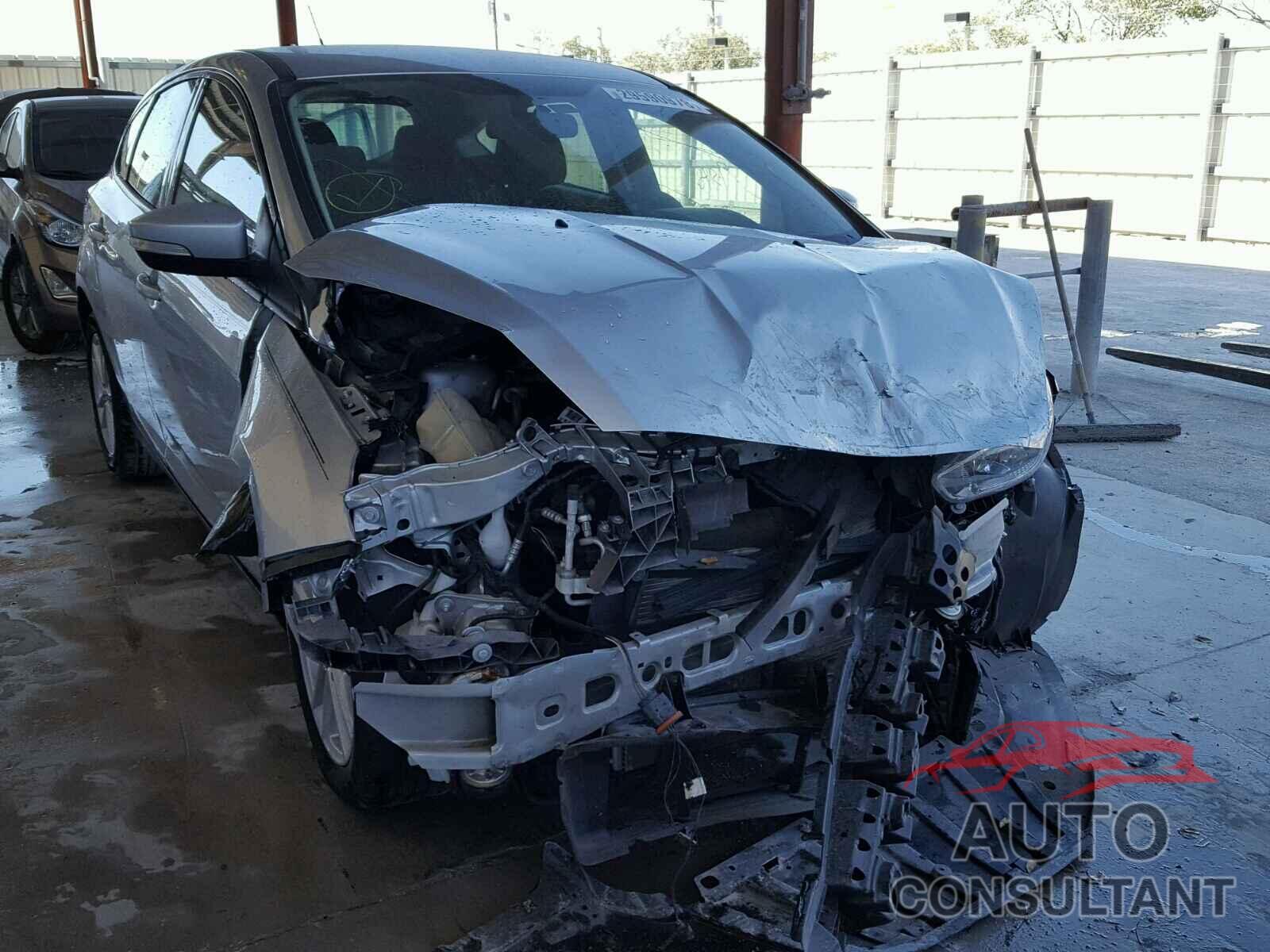 FORD FOCUS 2015 - 1FADP3K27FL316036