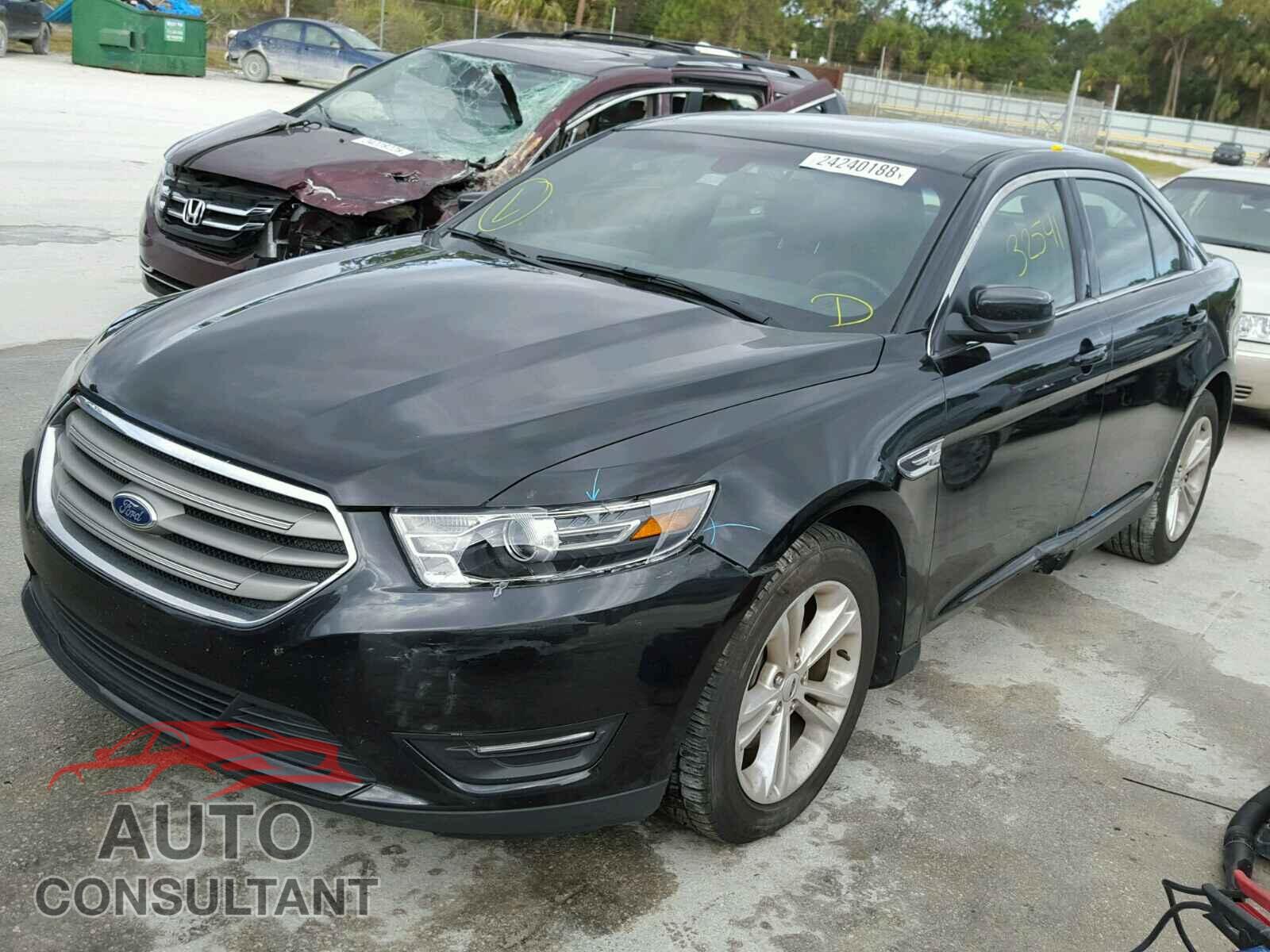 FORD TAURUS 2015 - 1FAHP2E83FG133933