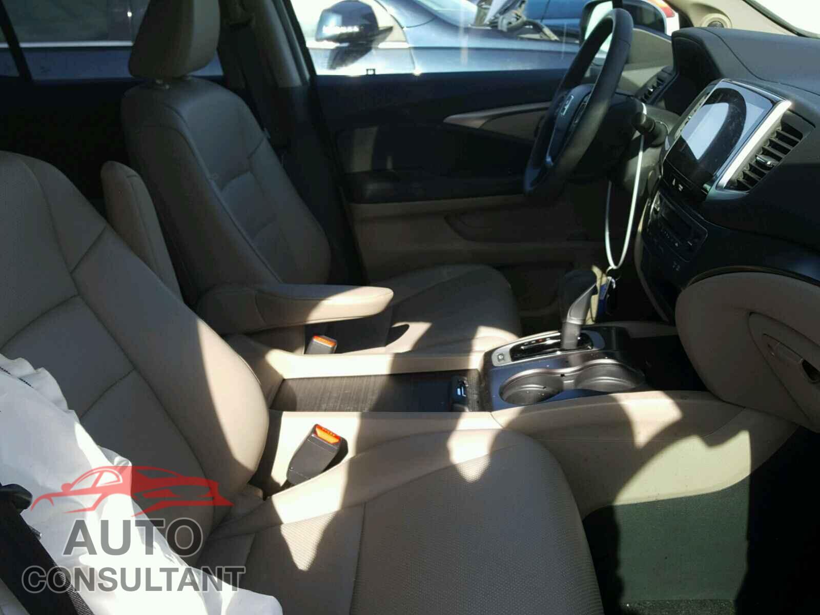 HONDA RIDGELINE 2017 - 5FPYK3F65HB039374