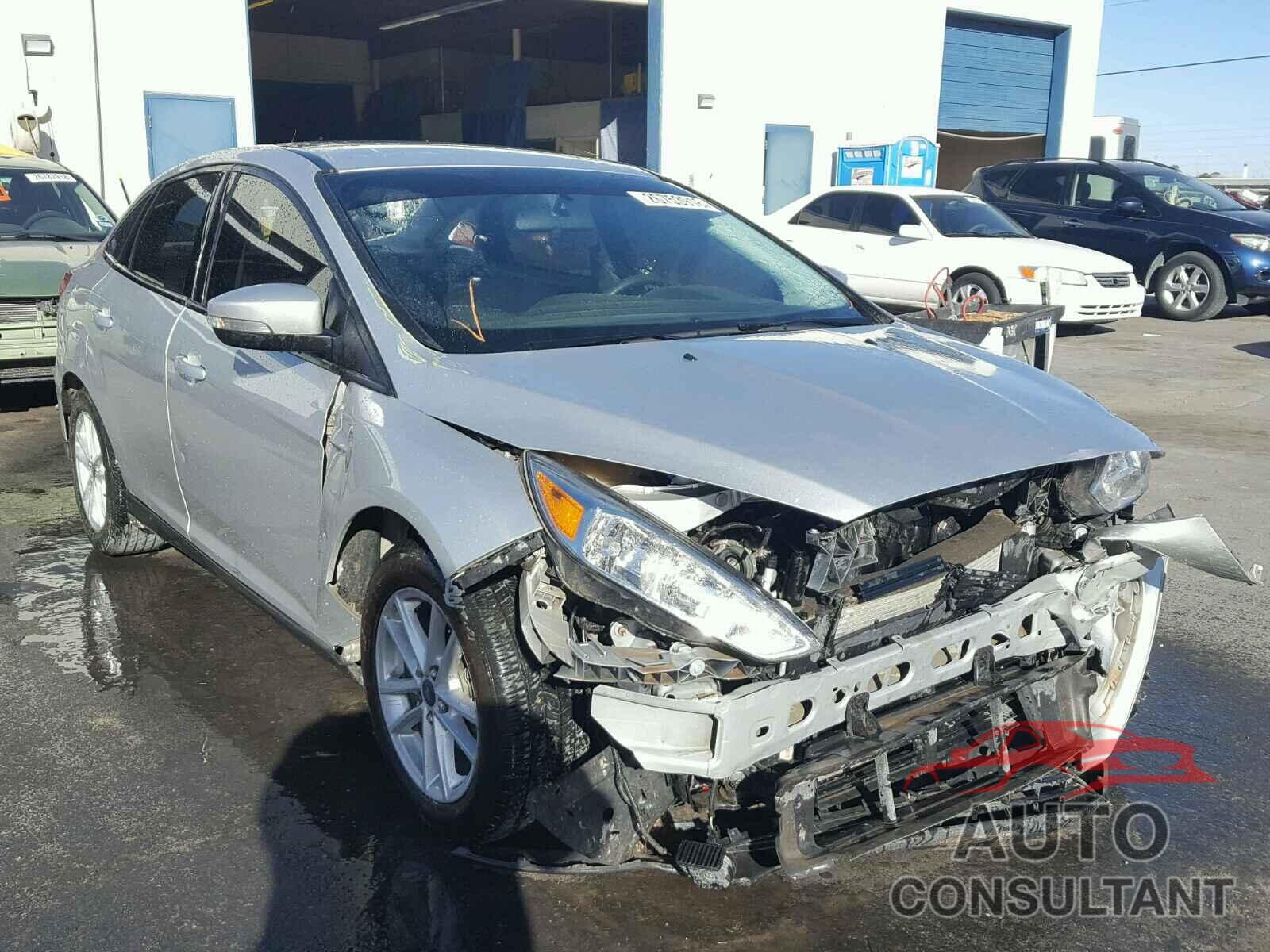 FORD FOCUS 2015 - 1FADP3F26FL324140