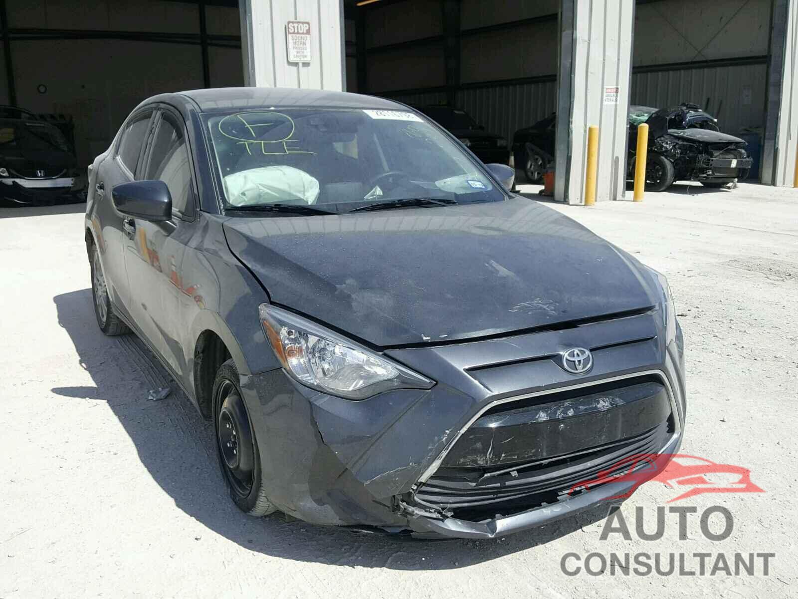 TOYOTA YARIS 2017 - 3MYDLBYV6HY160231