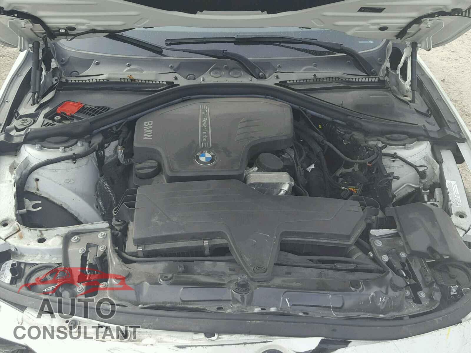 BMW 3 SERIES 2016 - WBA8E9C50GK645856