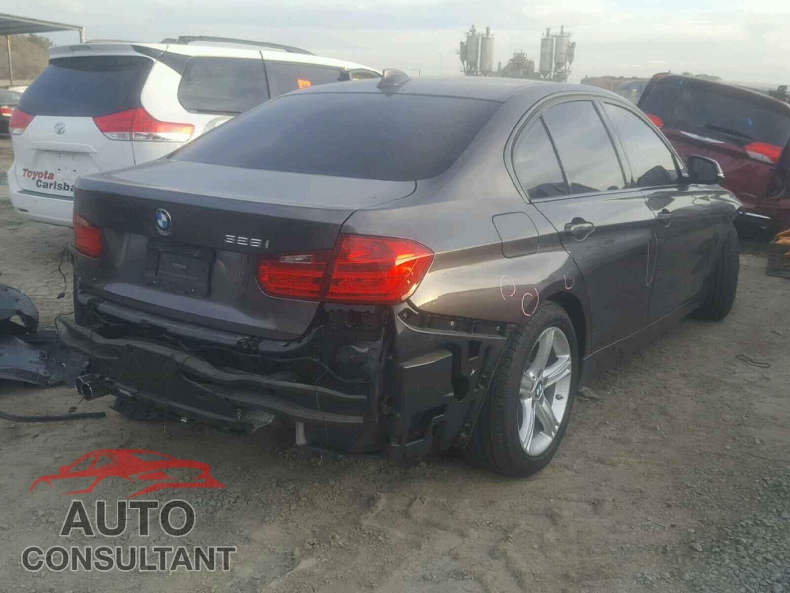 BMW 3 SERIES 2015 - WBA3C1C55FP851418