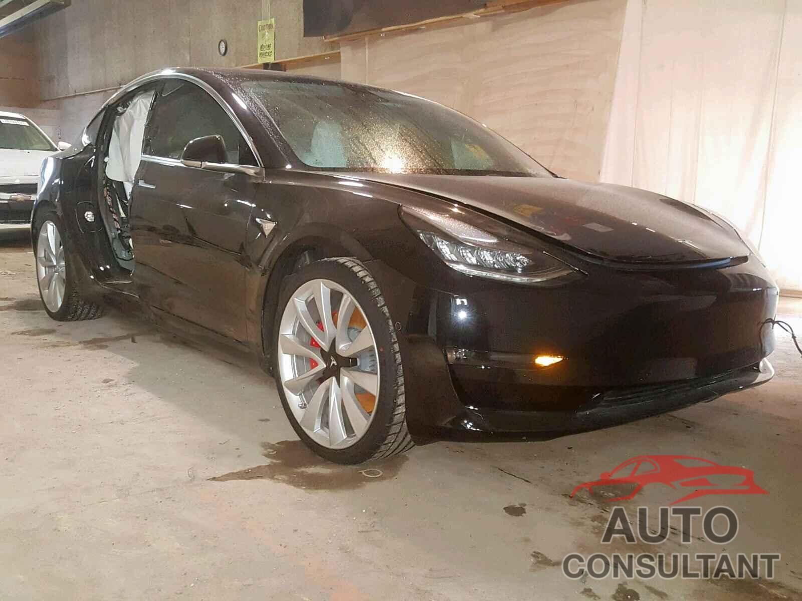 TESLA TESLA 2018 - 5YJ3E1EBXJF171095