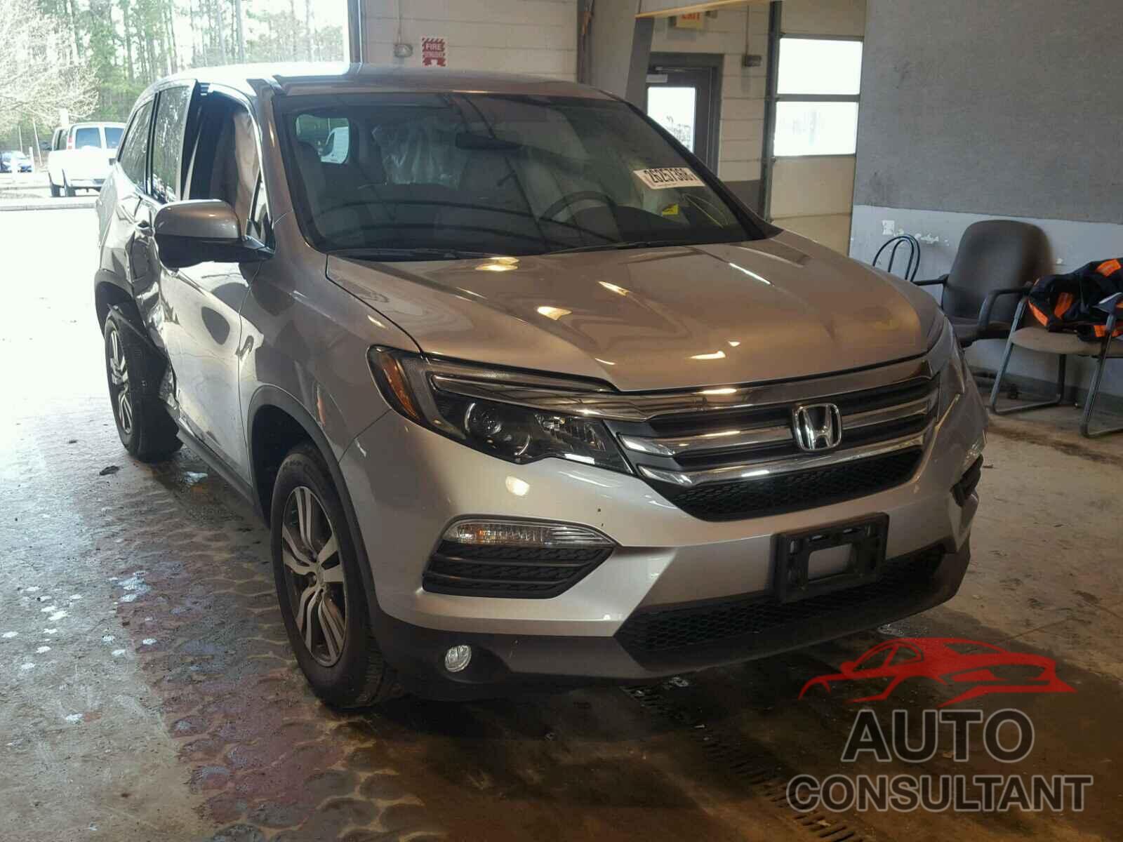 HONDA PILOT 2017 - 5FNYF6H38HB078557