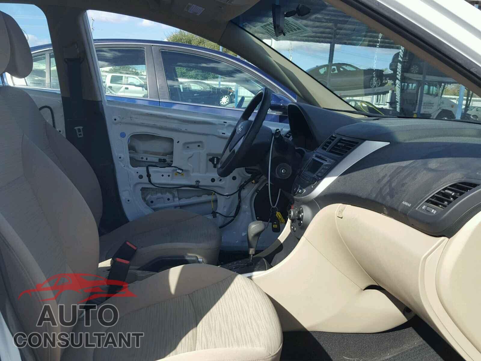 HYUNDAI ACCENT 2016 - KMHCT4AE4GU092265