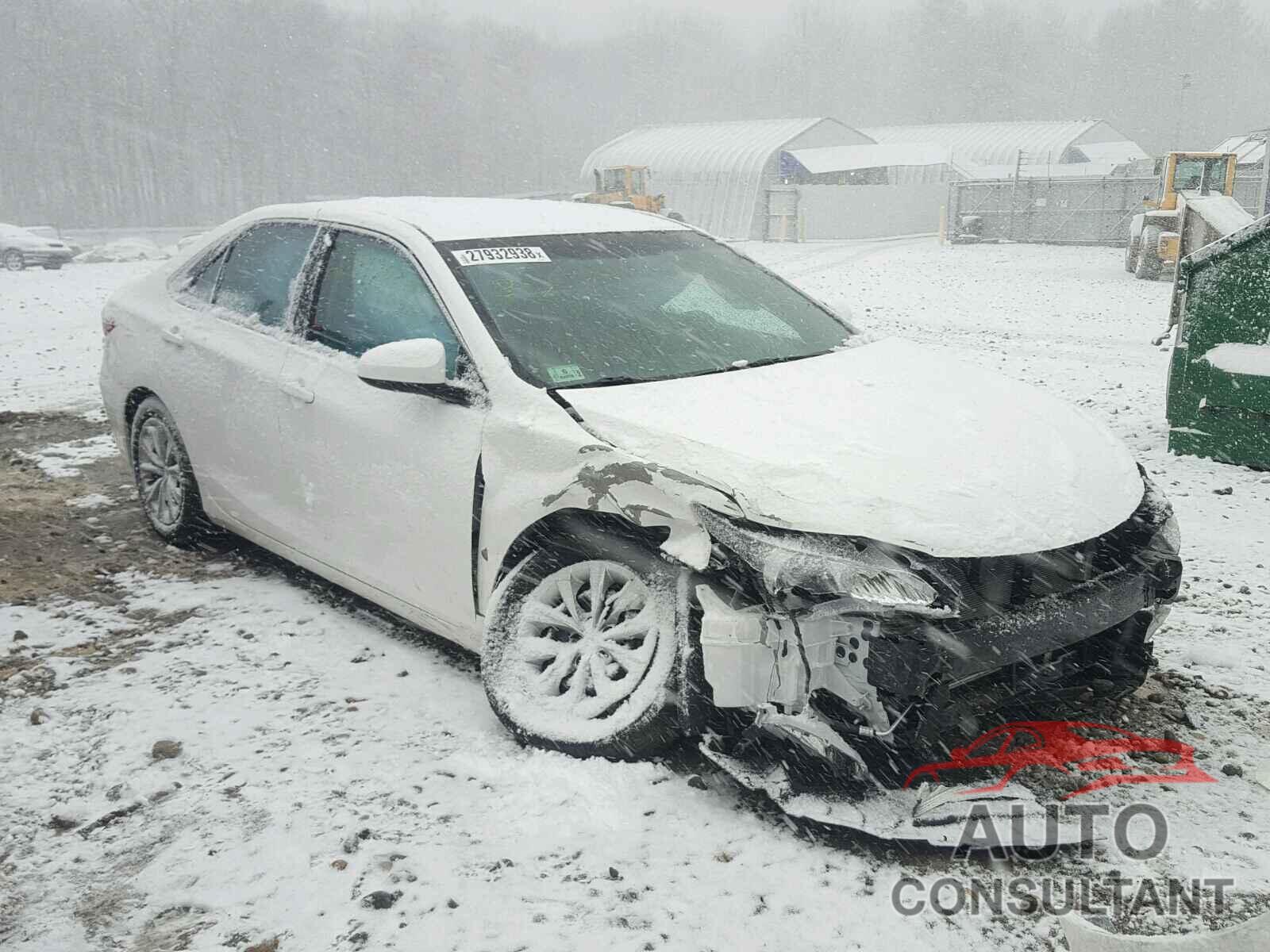 TOYOTA CAMRY 2016 - 4T4BF1FK4GR582369
