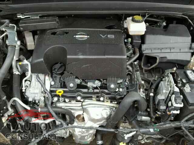 NISSAN PATHFINDER 2015 - 5N1AR2MM0FC669049