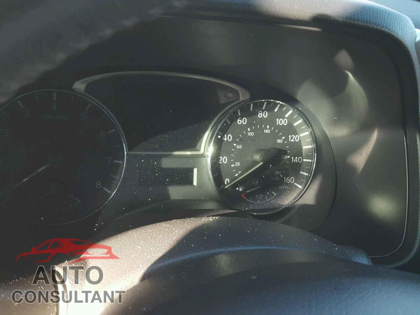 NISSAN PATHFINDER 2015 - 5N1AR2MN1FC676116