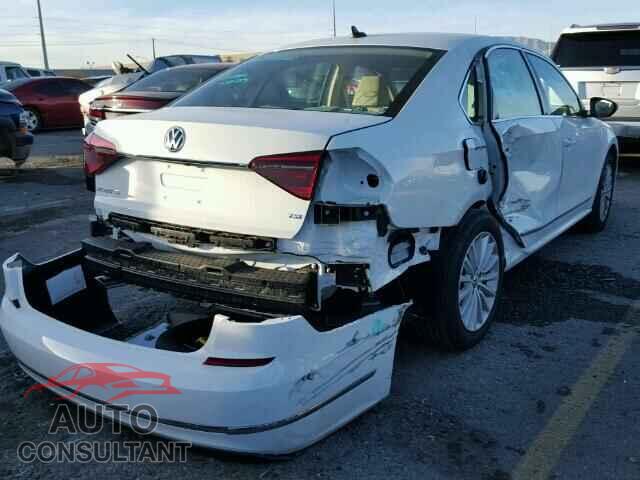 VOLKSWAGEN PASSAT 2017 - 1VWBT7A39HC020837