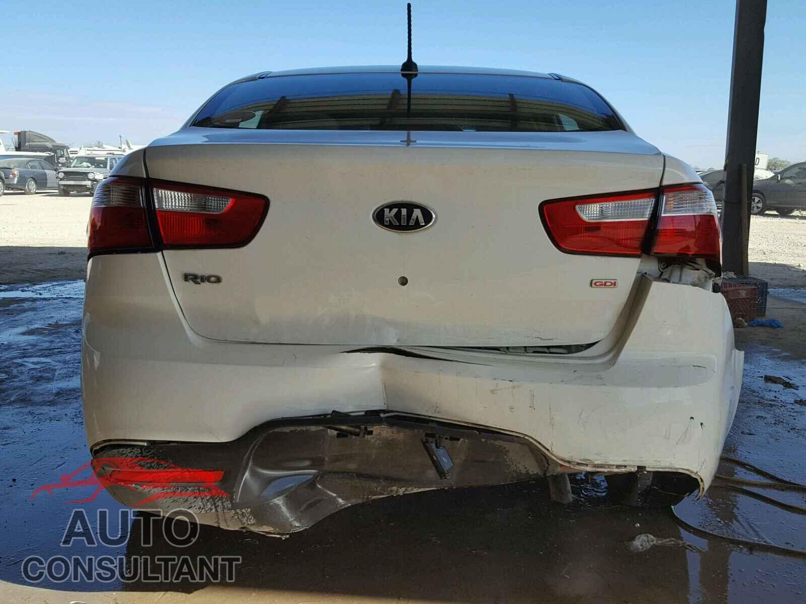 KIA RIO 2015 - KNADM4A30F6496586