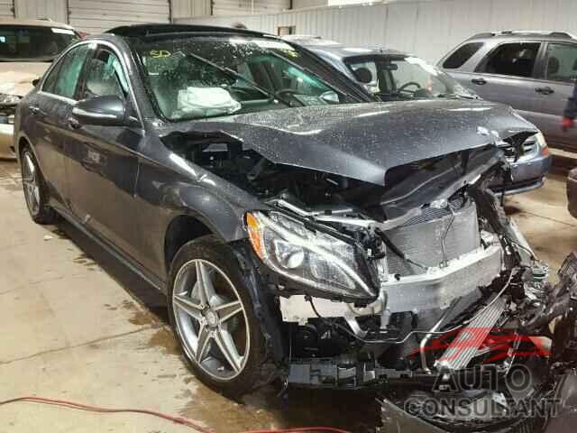 MERCEDES-BENZ C300 2015 - 55SWF4KB5FU009025