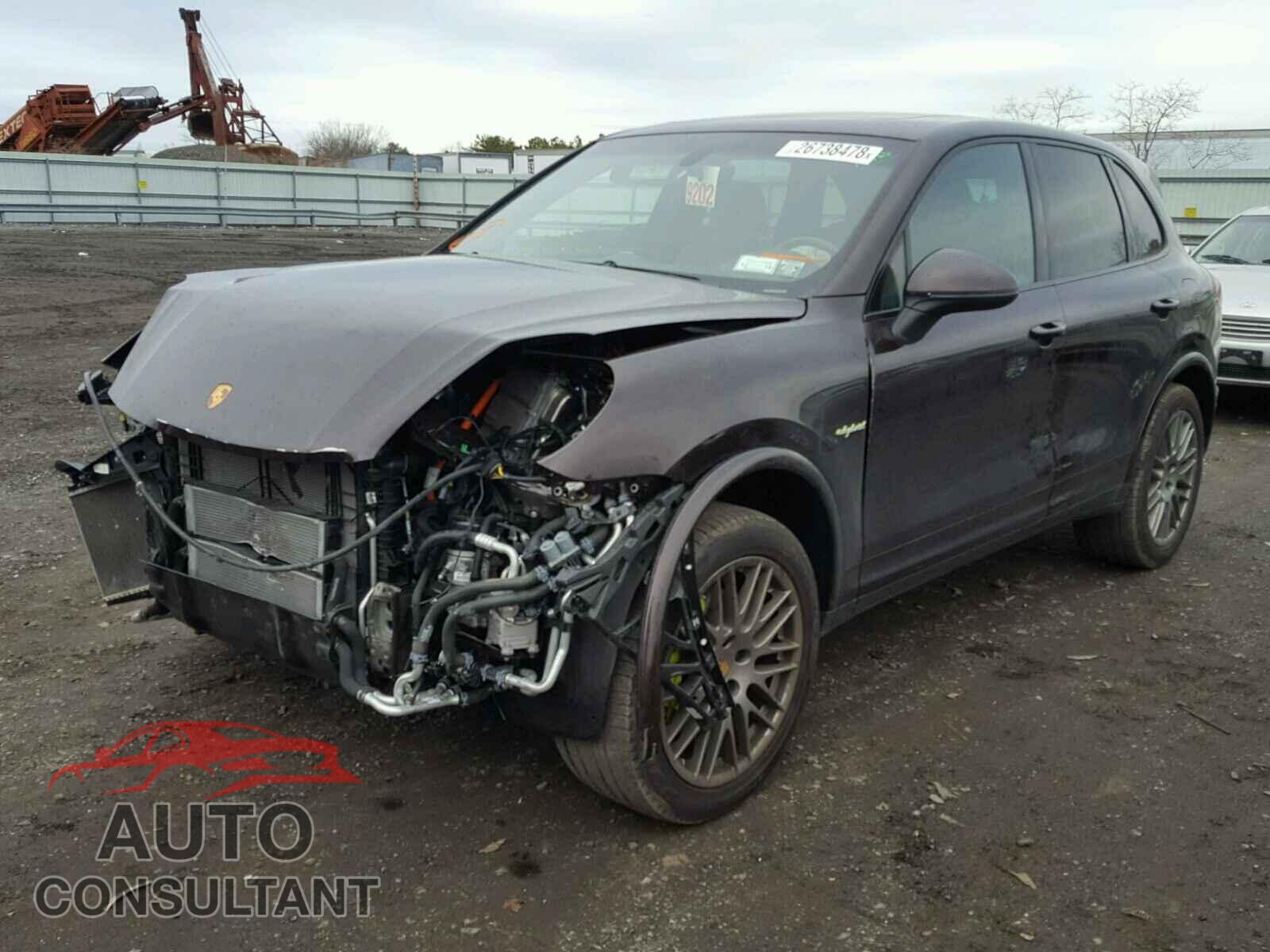 PORSCHE CAYENNE 2017 - WP1AE2A26HLA71360