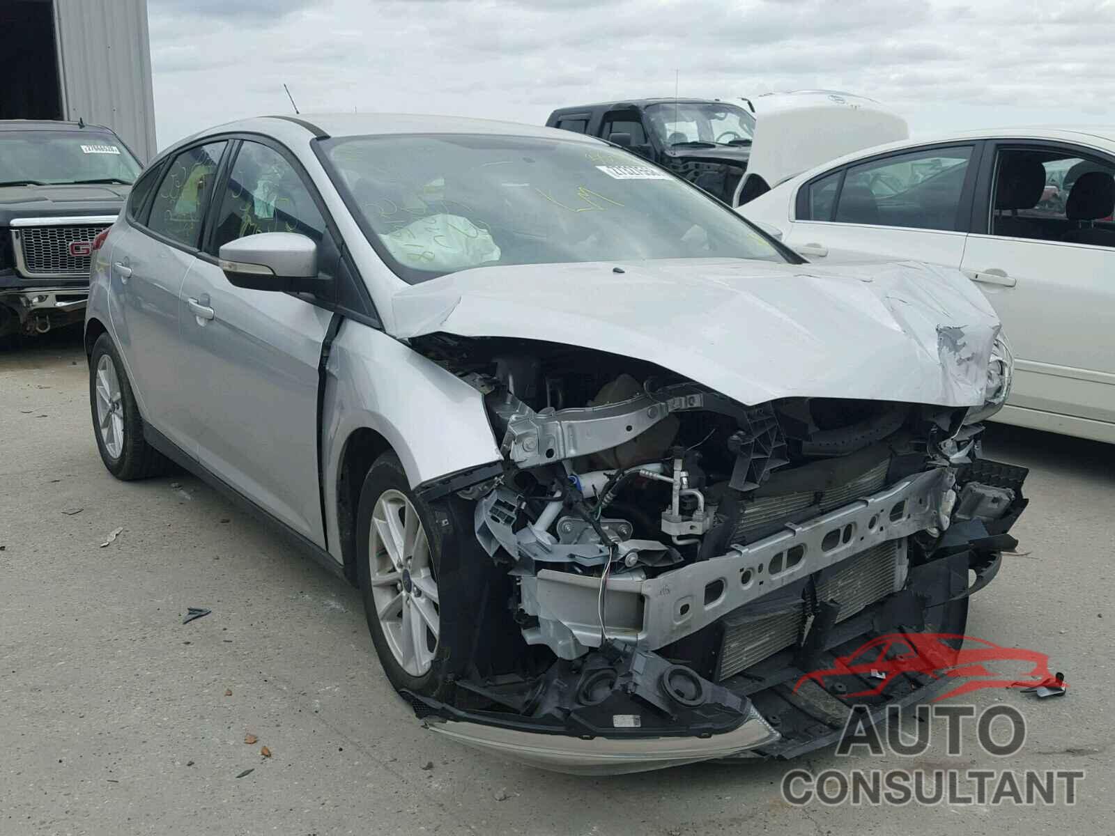 FORD FOCUS 2015 - 1FADP3K23FL233381