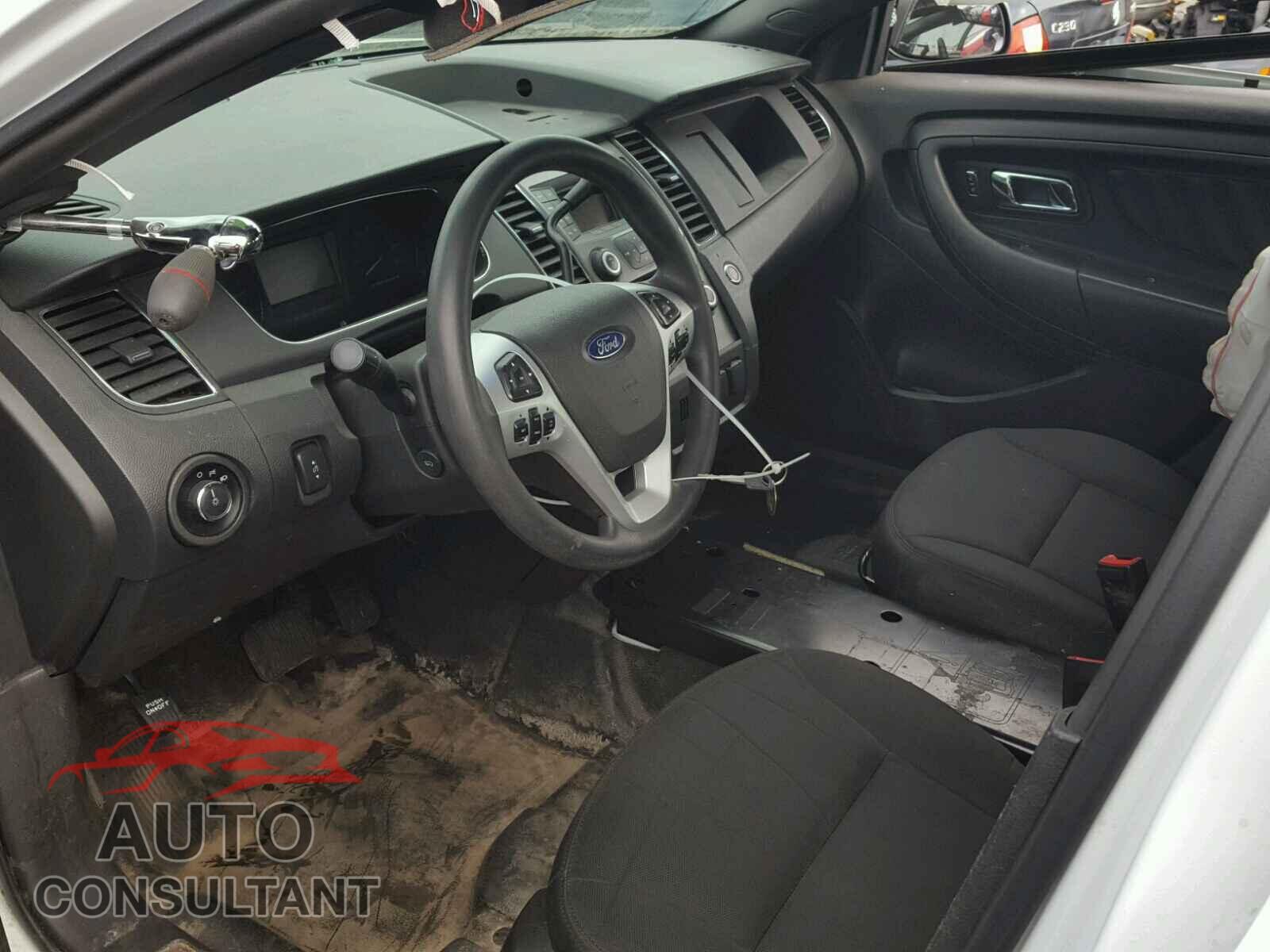 FORD TAURUS 2015 - 1FAHP2MK5FG168003