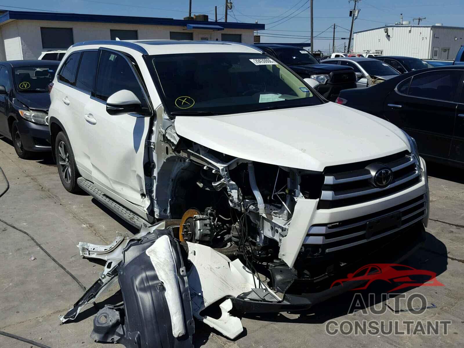 TOYOTA HIGHLANDER 2017 - 5TDKZRFH9HS201906