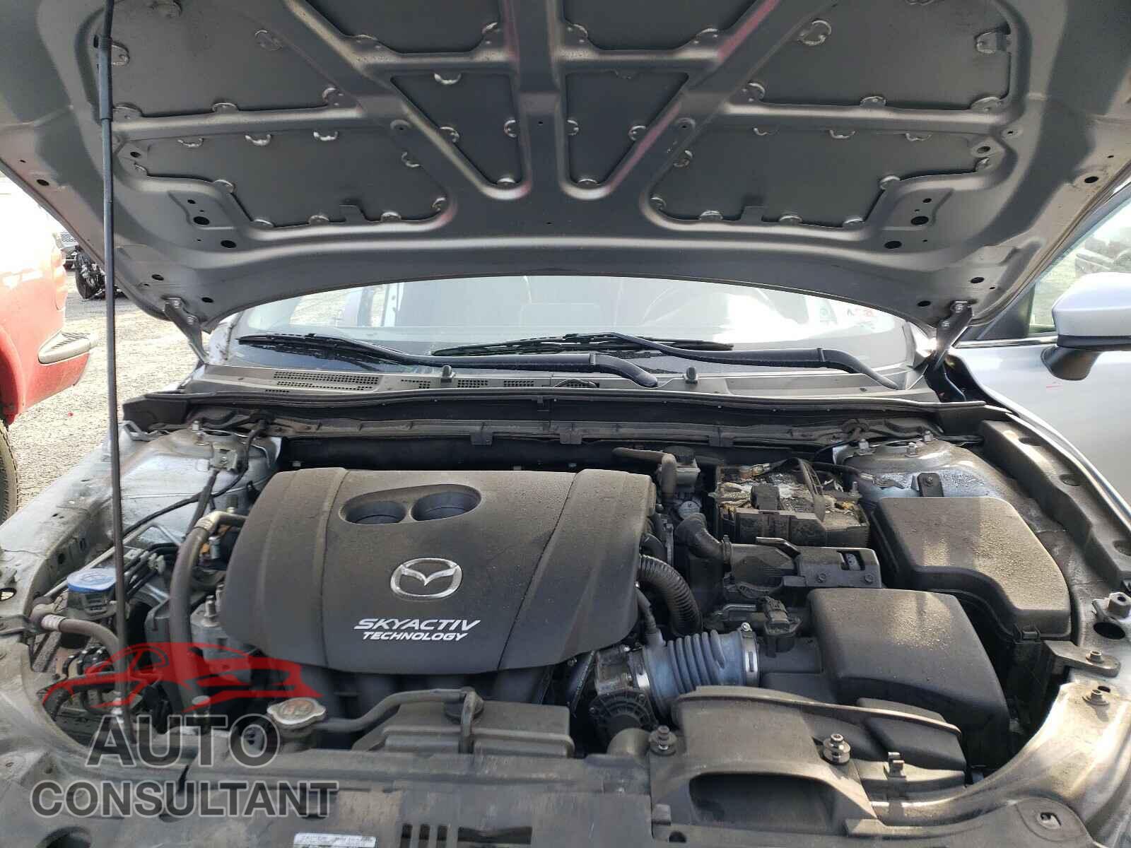MAZDA 3 2017 - 3MZBN1V72HM111418