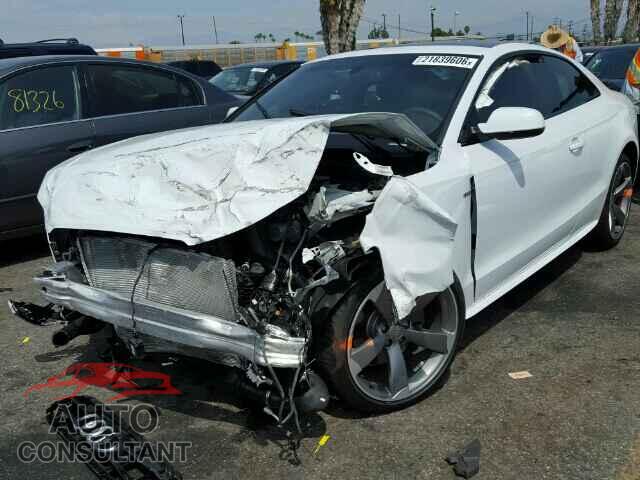 AUDI A5 2015 - WAUMFAFR2FA024697