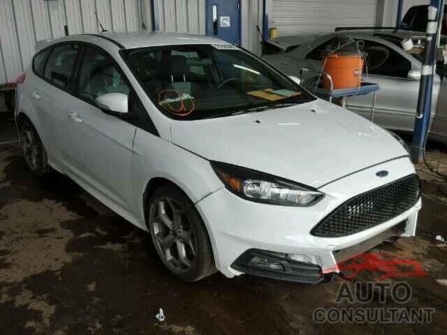 FORD FOCUS 2015 - 1FADP3L90FL323440