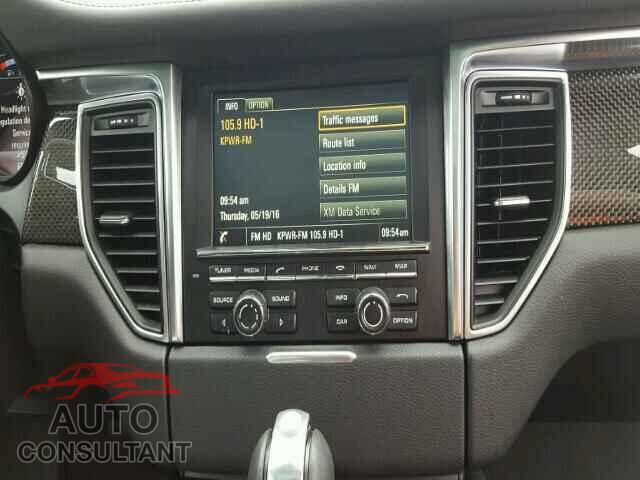 PORSCHE MACAN 2015 - WP1AF2A51FLB47667