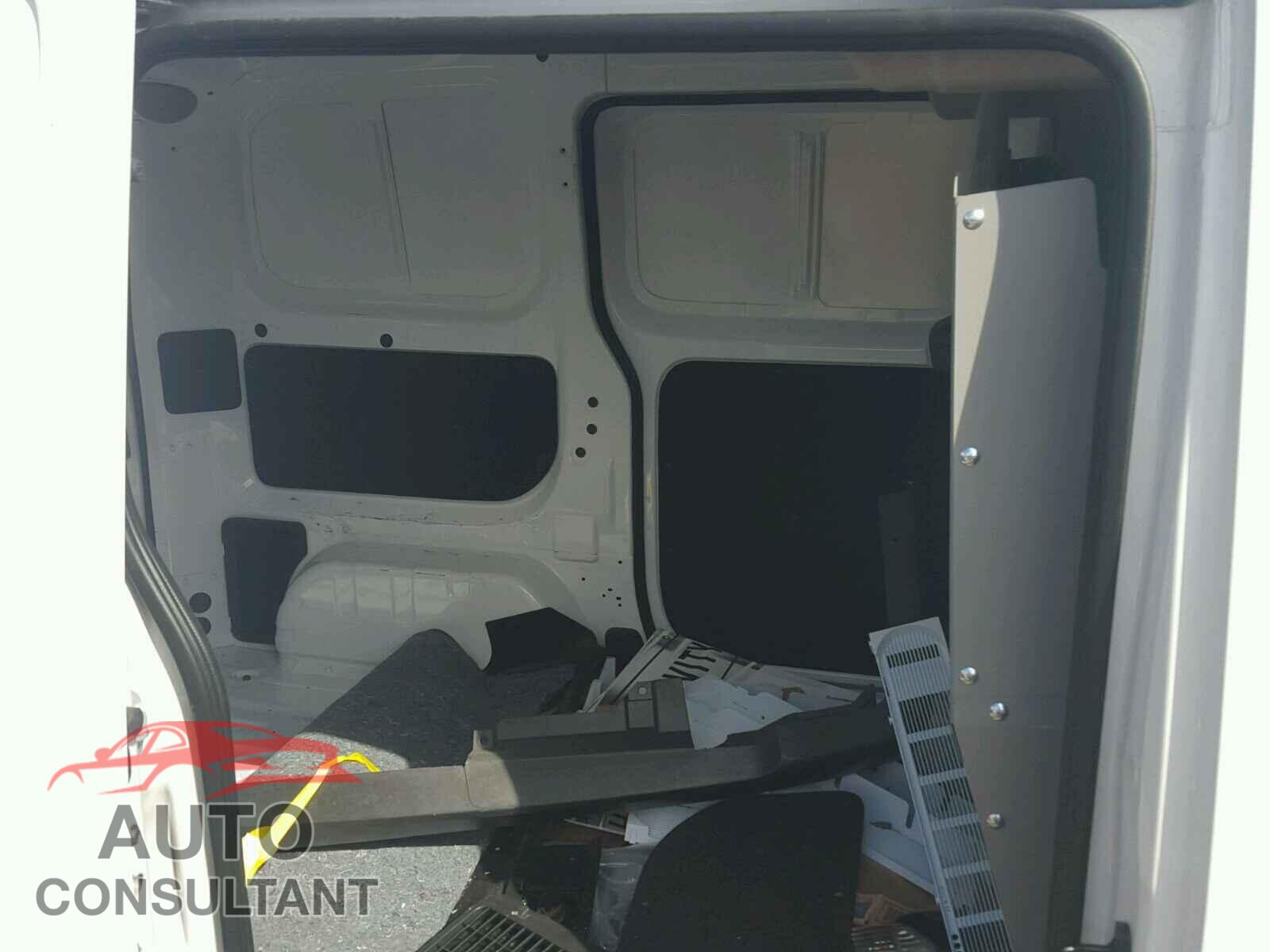 CHEVROLET EXPRESS 2017 - 3N63M0YN5HK700910