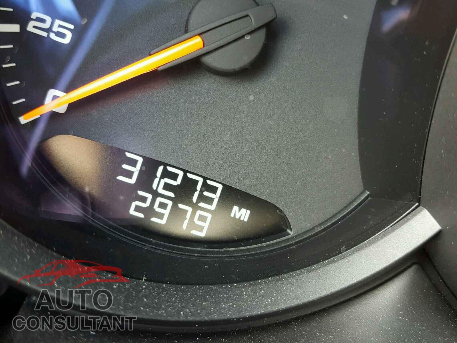 PORSCHE MACAN 2017 - WP1AA2A56HLB05268