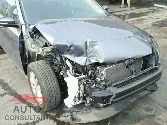 VOLKSWAGEN PASSAT 2015 - 1VWAT7A35FC044612