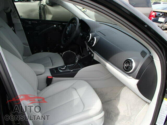 AUDI A3 2015 - WAUCCGFF4F1033060