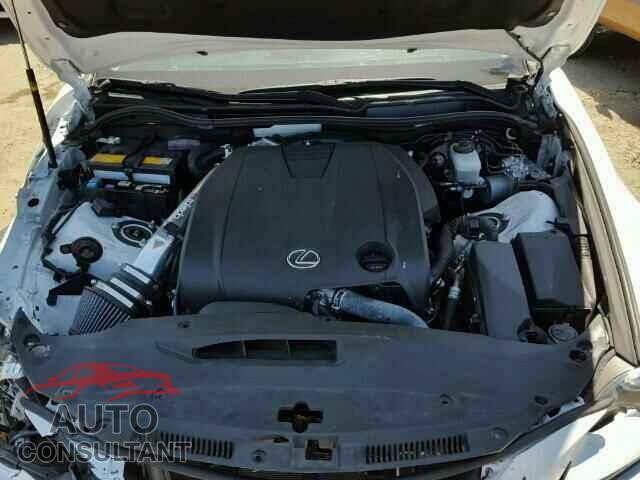 LEXUS IS250 2015 - JTHBF1D20F5064235