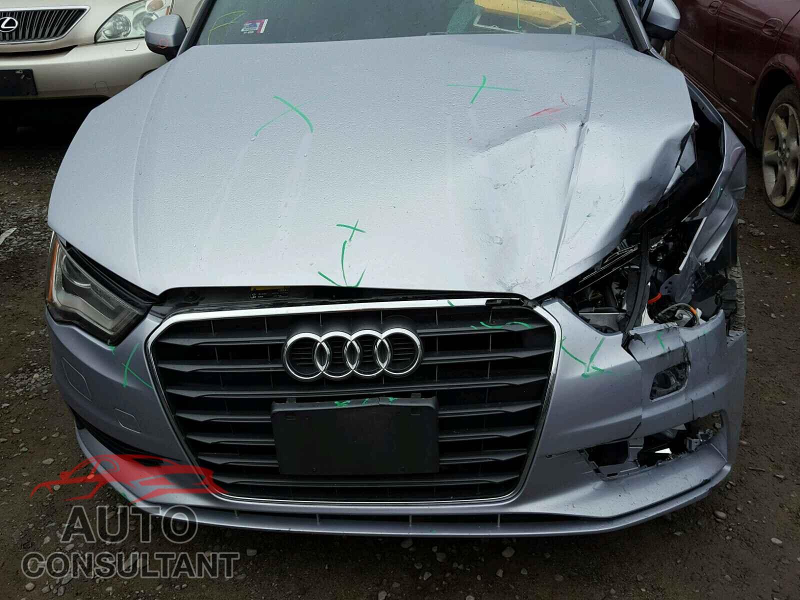 AUDI A3 2015 - WAUCCGFF9F1040943