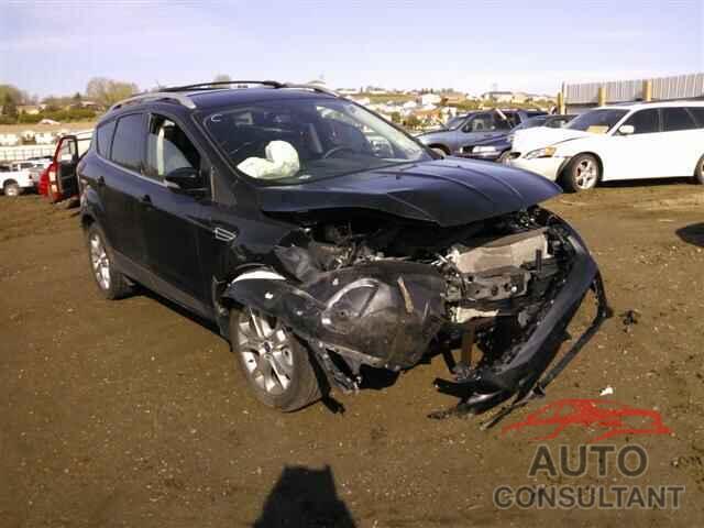 FORD ESCAPE 2015 - 1FMCU9J91FUA43343