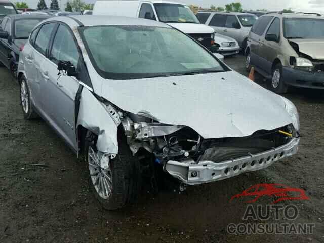 FORD FOCUS 2015 - 1FADP3R43FL222047