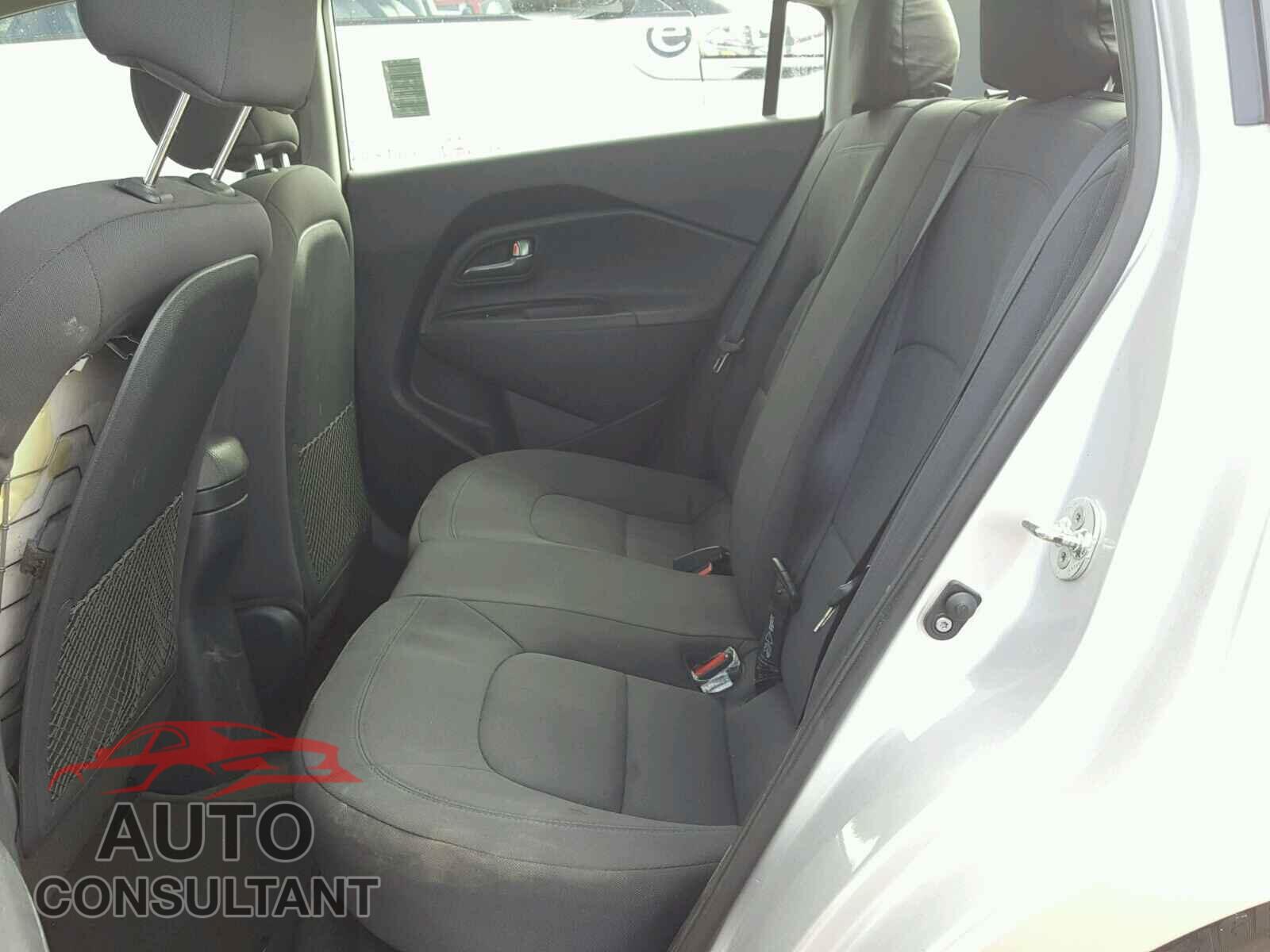 KIA RIO 2015 - KNADN4A31F6479793