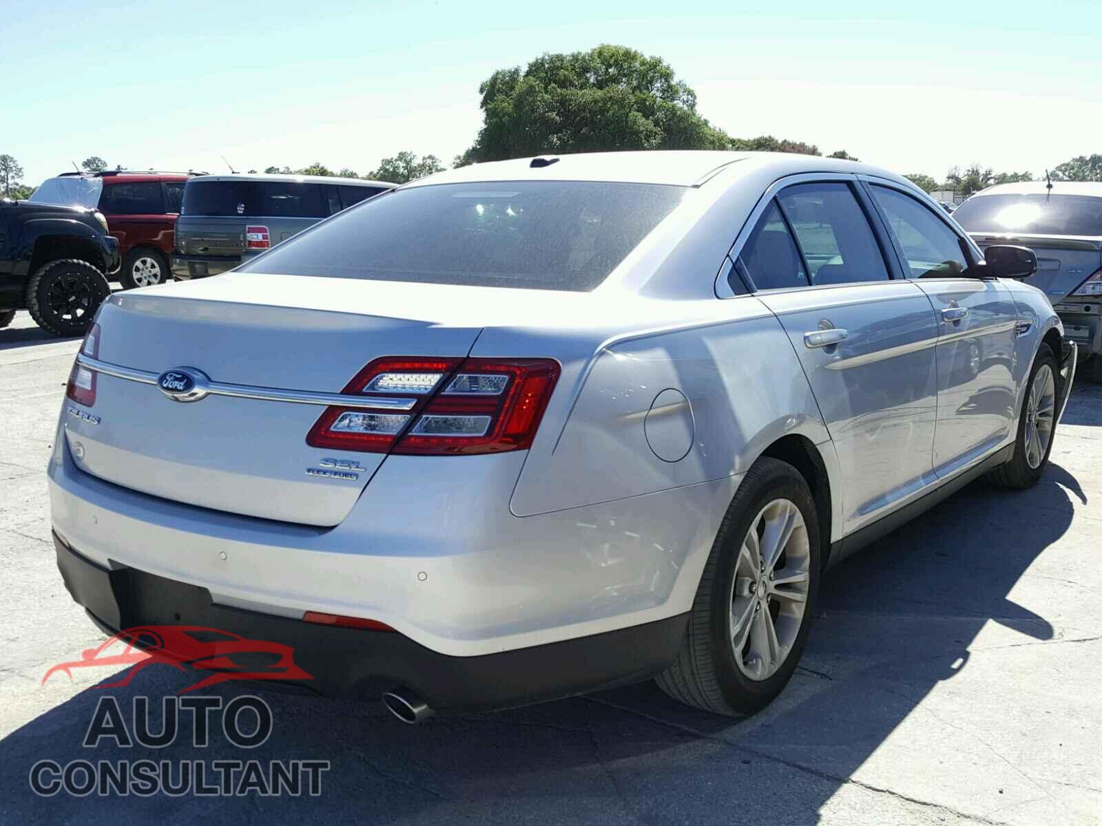 FORD TAURUS 2016 - 1FAHP2E84GG135837