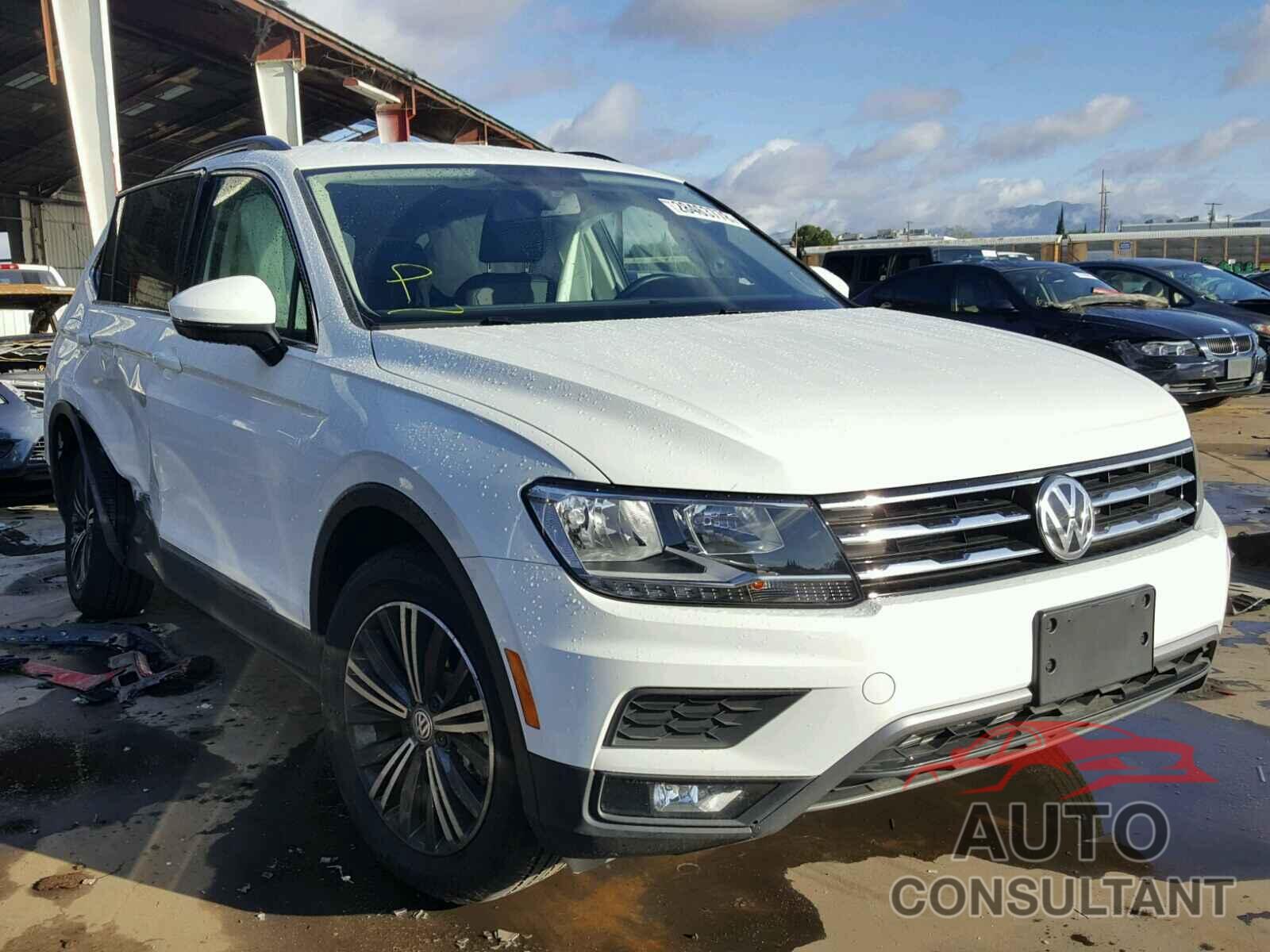 VOLKSWAGEN TIGUAN 2018 - 3VV3B7AX5JM025648