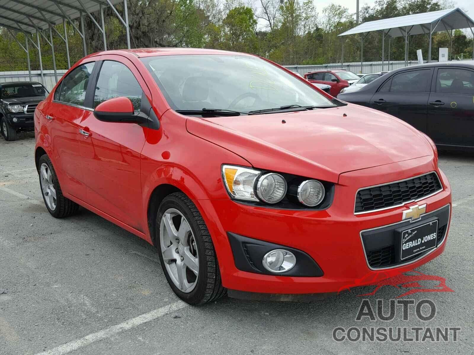 CHEVROLET SONIC 2015 - 1G1JE5SBXF4190806