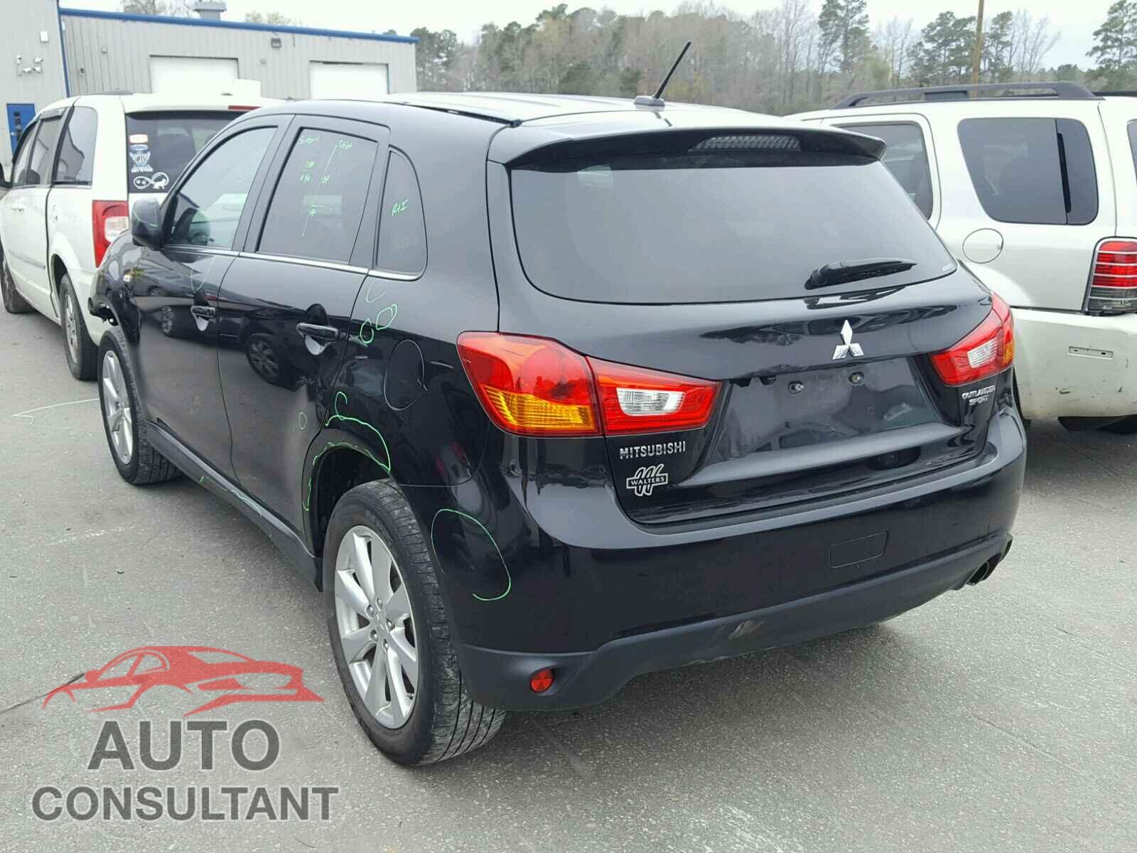 MITSUBISHI OUTLANDER 2015 - 4A4AR4AU0FE039646