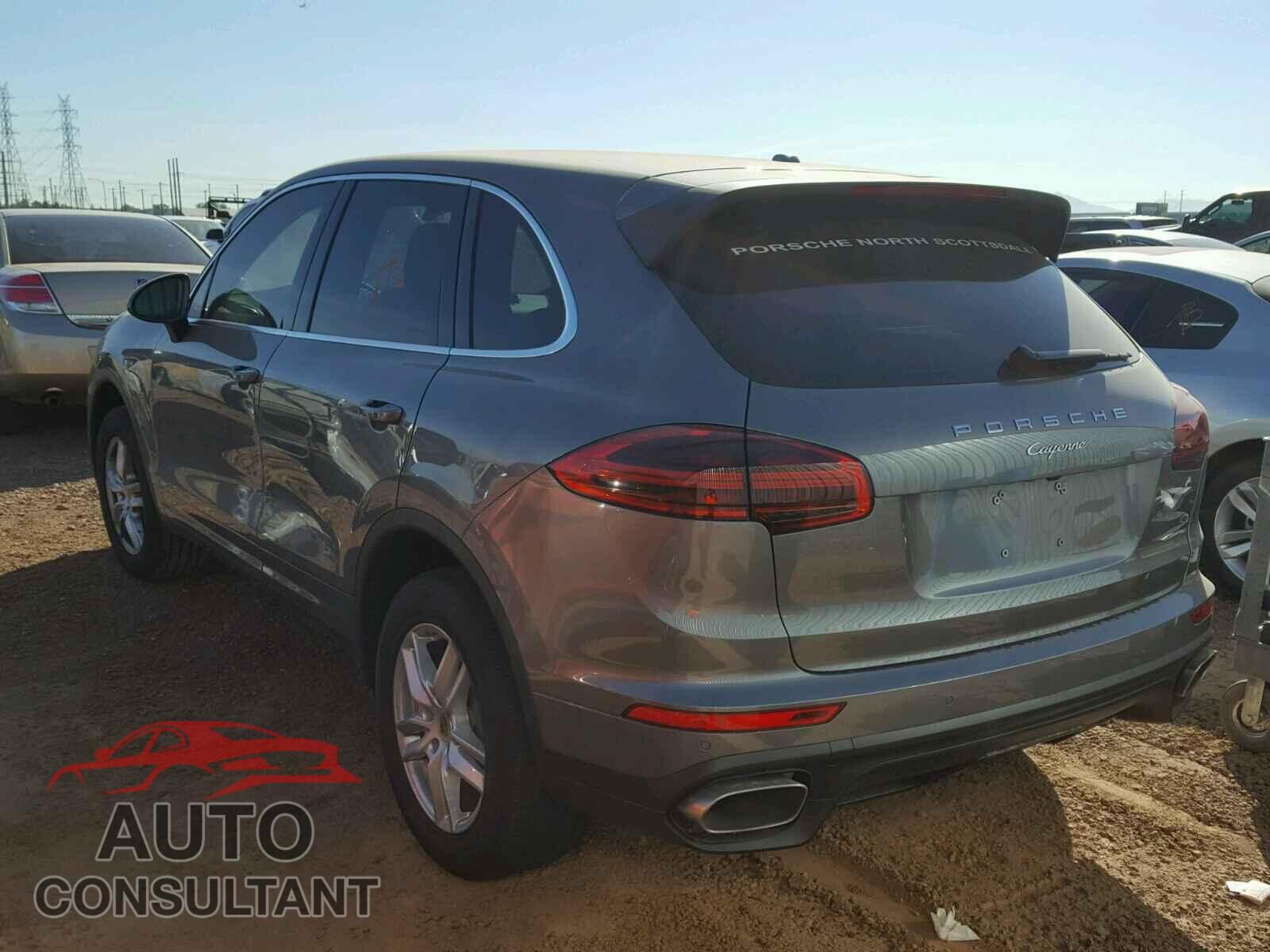 PORSCHE CAYENNE 2018 - WP1AA2A26JKA02935