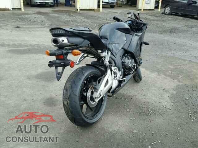 HONDA CBR CYCLE 2015 - JH2PC4001FK800520