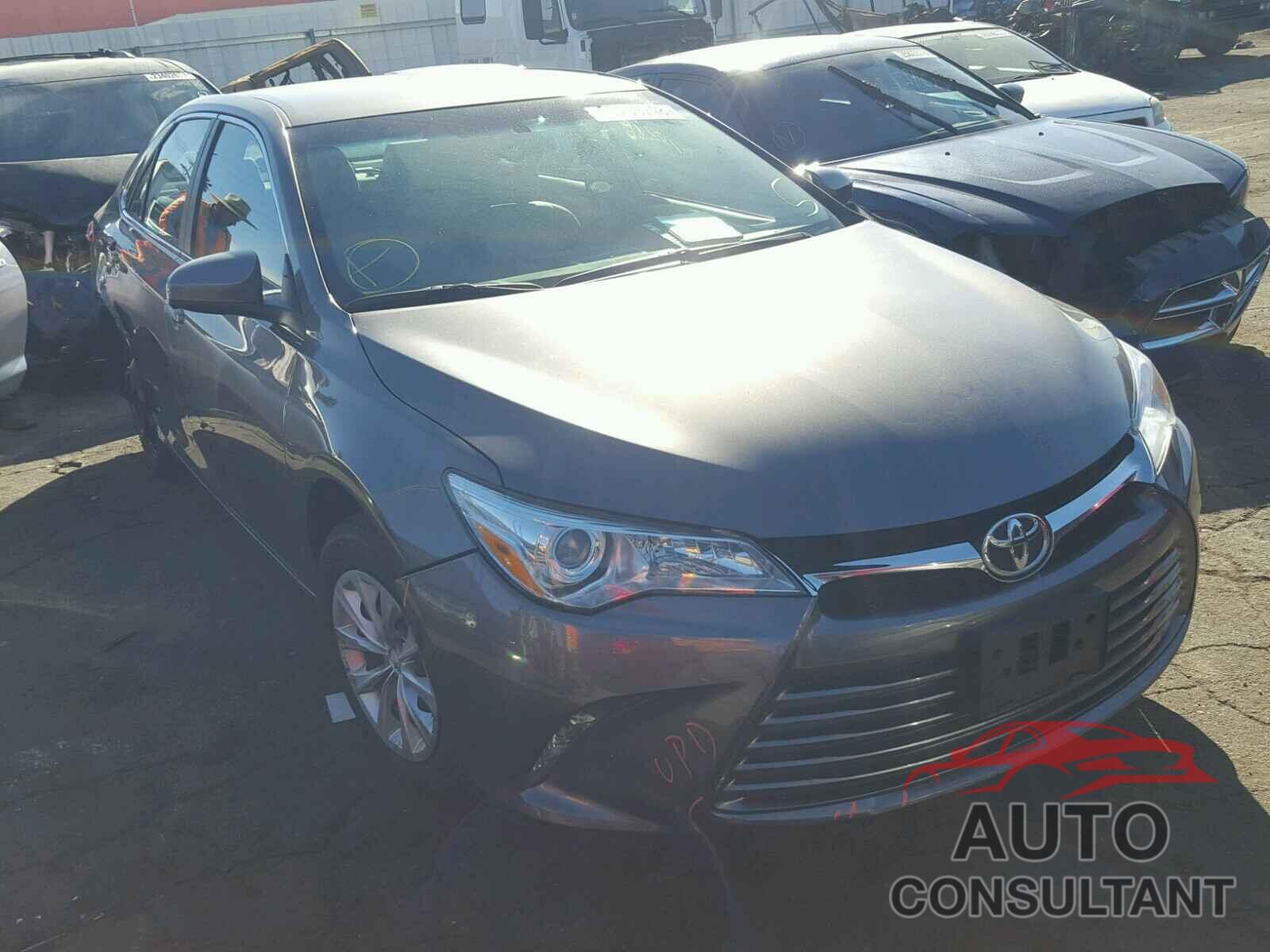 TOYOTA CAMRY 2016 - 4T4BF1FK3GR518680