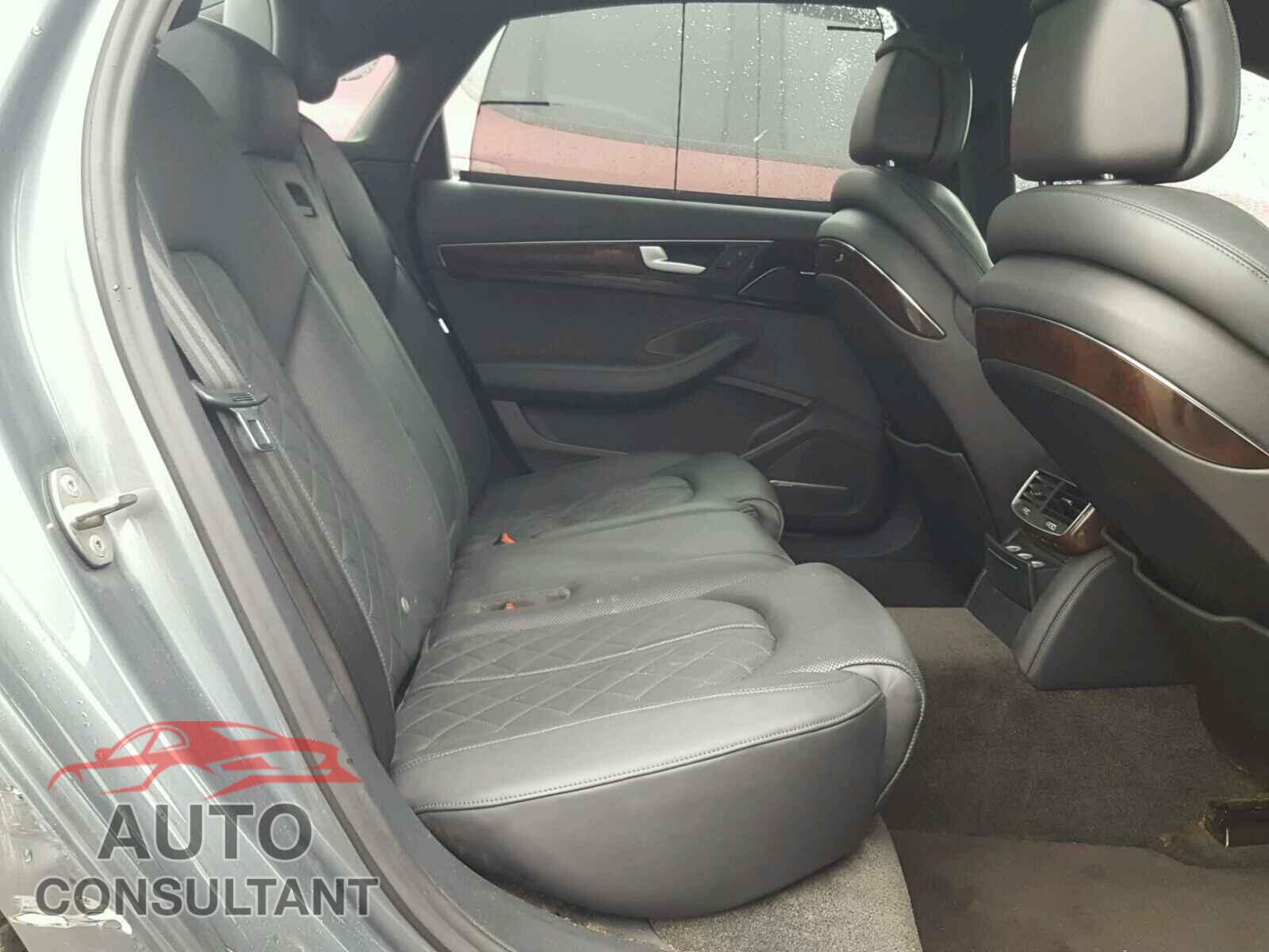 AUDI A8 2016 - WAU43AFD8GN010679