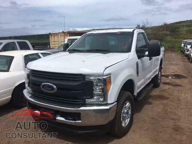 FORD F250 2017 - 1FTBF2B65HEB48518