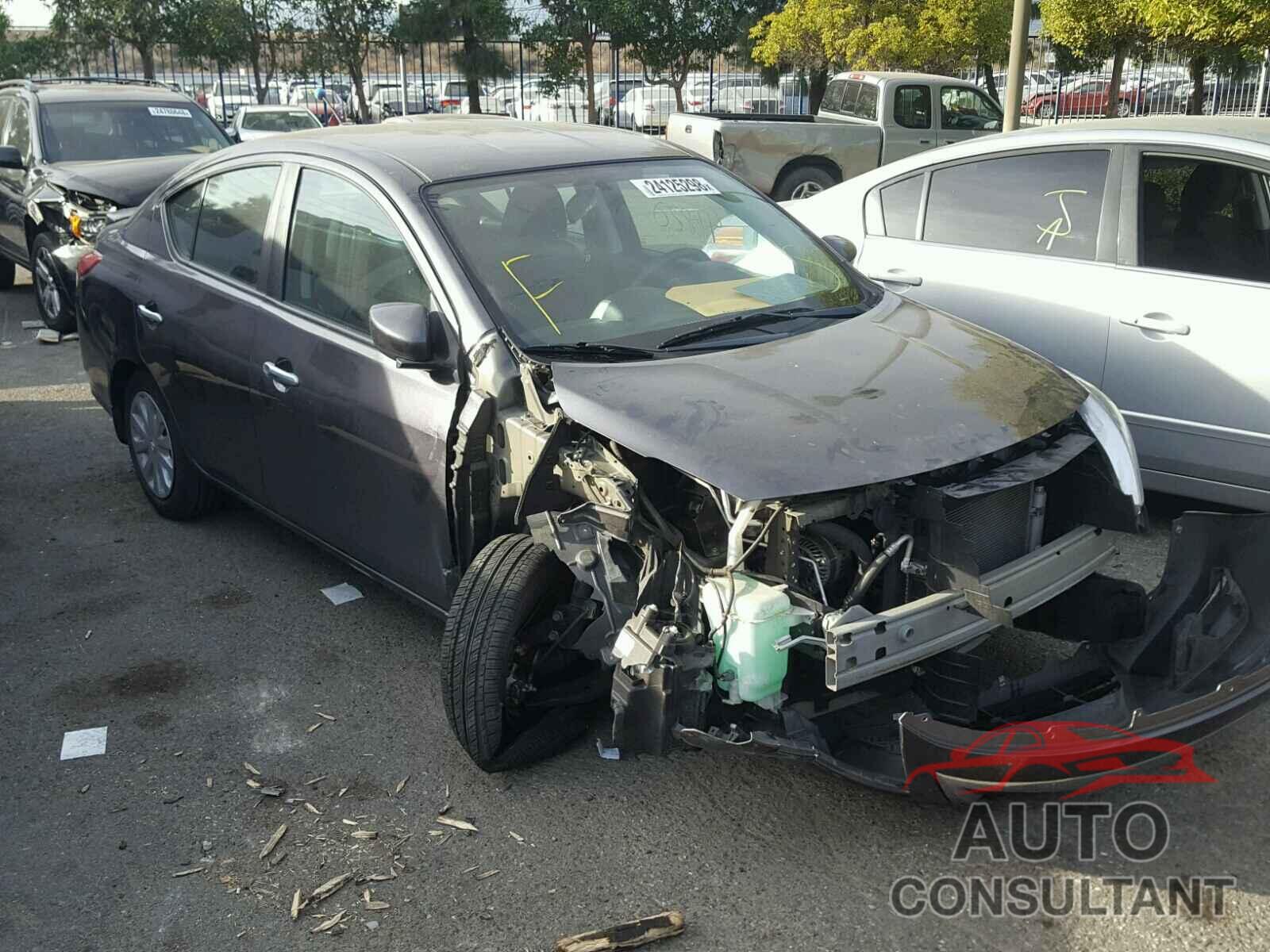 NISSAN VERSA 2015 - 3N1CN7AP8FL803740