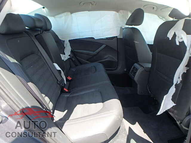 VOLKSWAGEN PASSAT 2015 - 1VWCT7A38FC041633